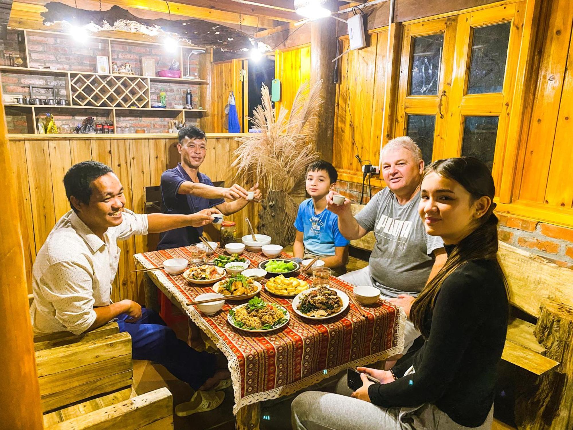 Pham'S House - Homestay & Cafe Sa Pa Ngoại thất bức ảnh